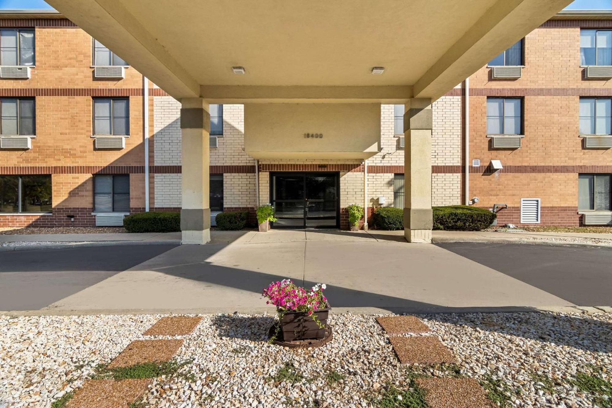 Comfort Inn & Suites Near Tinley Park Amphitheater Exteriér fotografie